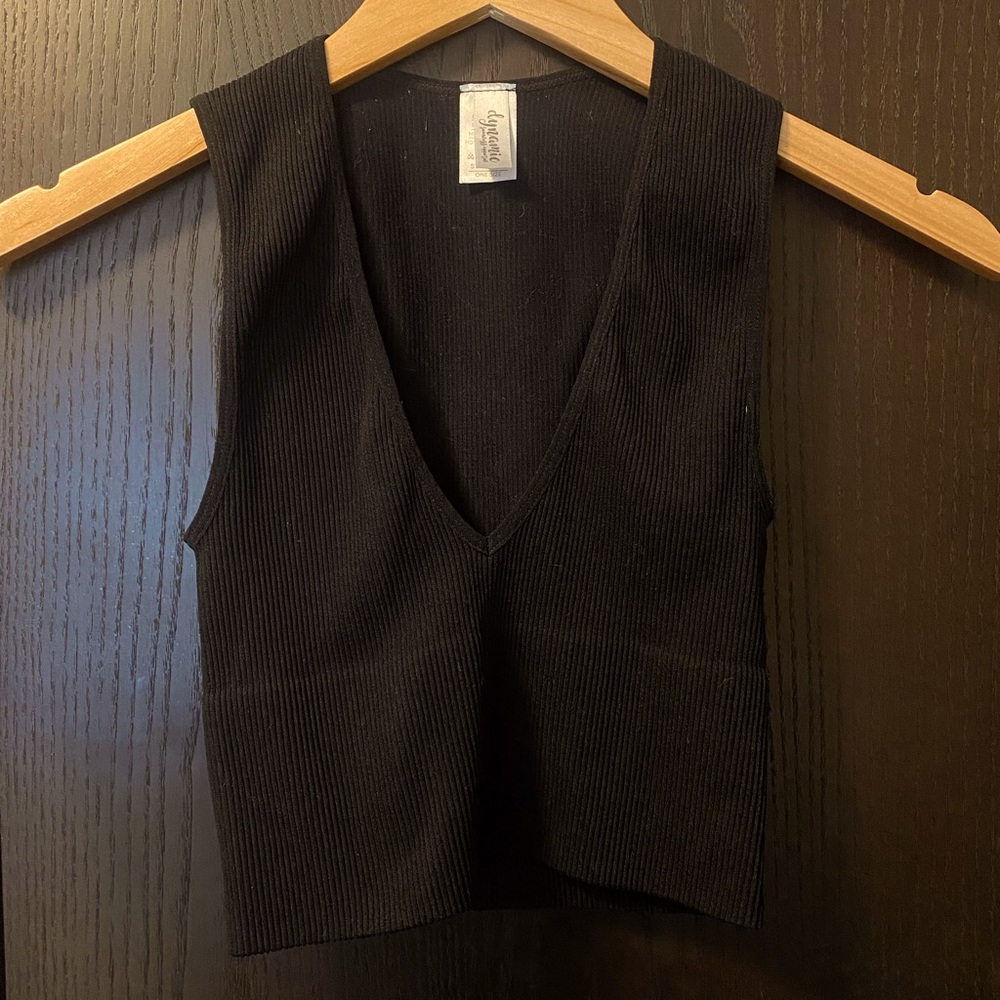 Black one size sleeveless crop top 🖤